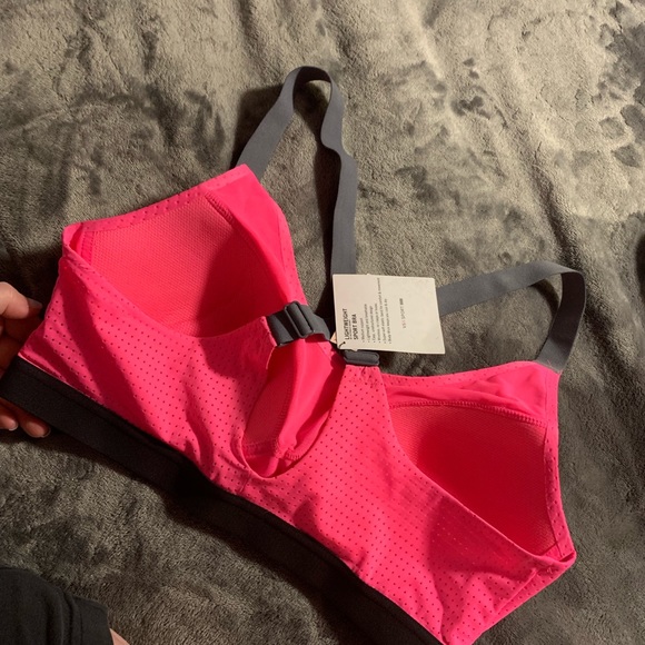 Sold ✔️🔴 🔴 🔴 - Picture 4 of 4